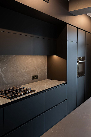 HPL Компакт плита Кедр 6332/PT Кремовый Венетто (Питон) 3050 х 1220 х 12 мм. черная основа